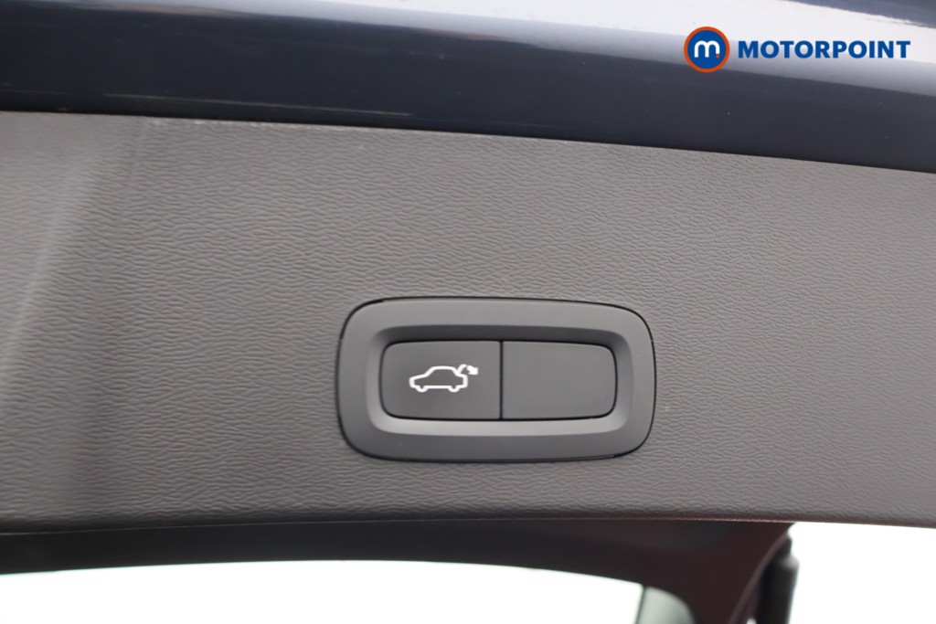 Used Volvo XC40 2021 for sale - 76762651: Photo 31