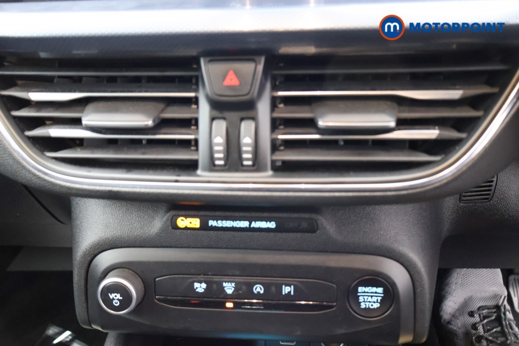 Used Ford Focus 2023 for sale - 76782628: Photo 17