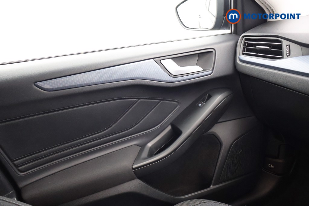 Used Ford Focus 2023 for sale - 76782628: Photo 19