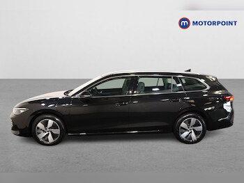 Used Volkswagen Passat 2025 for sale - 76394535: Photo