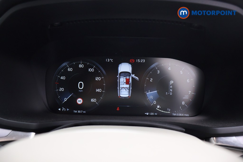 Used Volvo V60 2018 for sale - 76697168: Photo 10