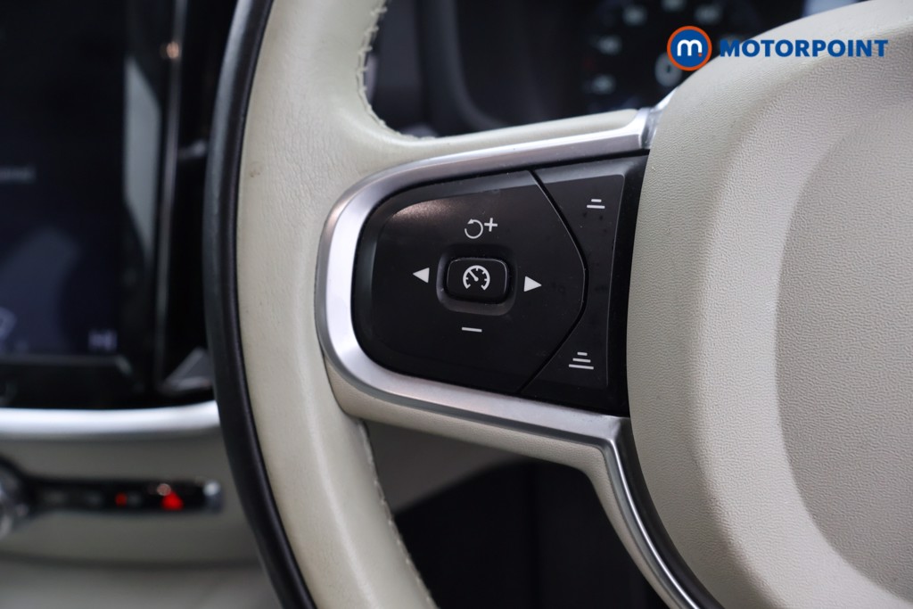 Used Volvo V60 2018 for sale - 76697168: Photo 11