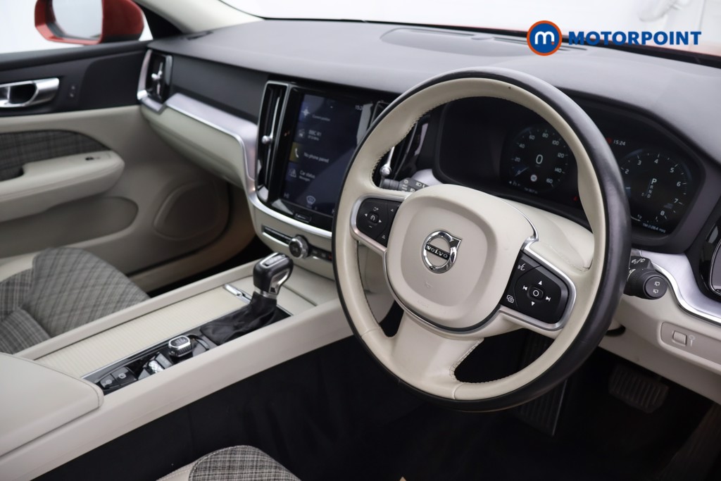 Used Volvo V60 2018 for sale - 76697168: Photo 17