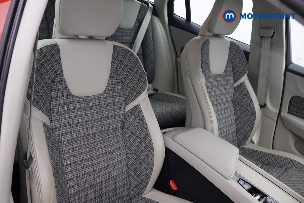 Used Volvo V60 2018 for sale - 76697168: Photo 18