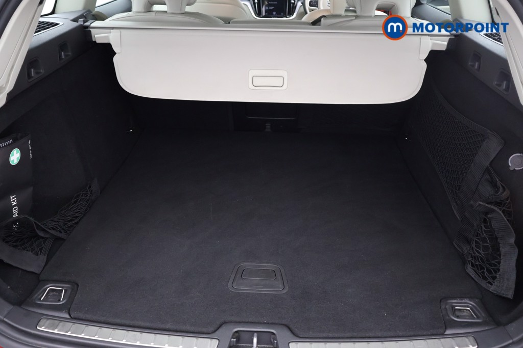 Used Volvo V60 2018 for sale - 76697168: Photo 20