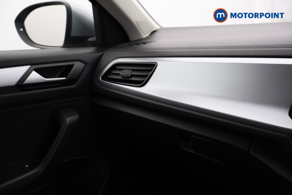 Used Volkswagen T-Roc 2023 for sale - 77235971: Photo 16