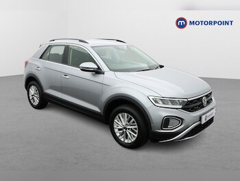Used Volkswagen T-Roc 2023 for sale - 77235971: Photo