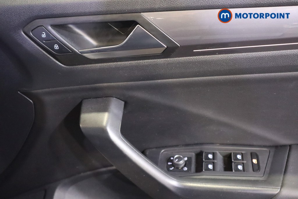 Used Volkswagen T-Roc 2021 for sale - 76436695: Photo 18