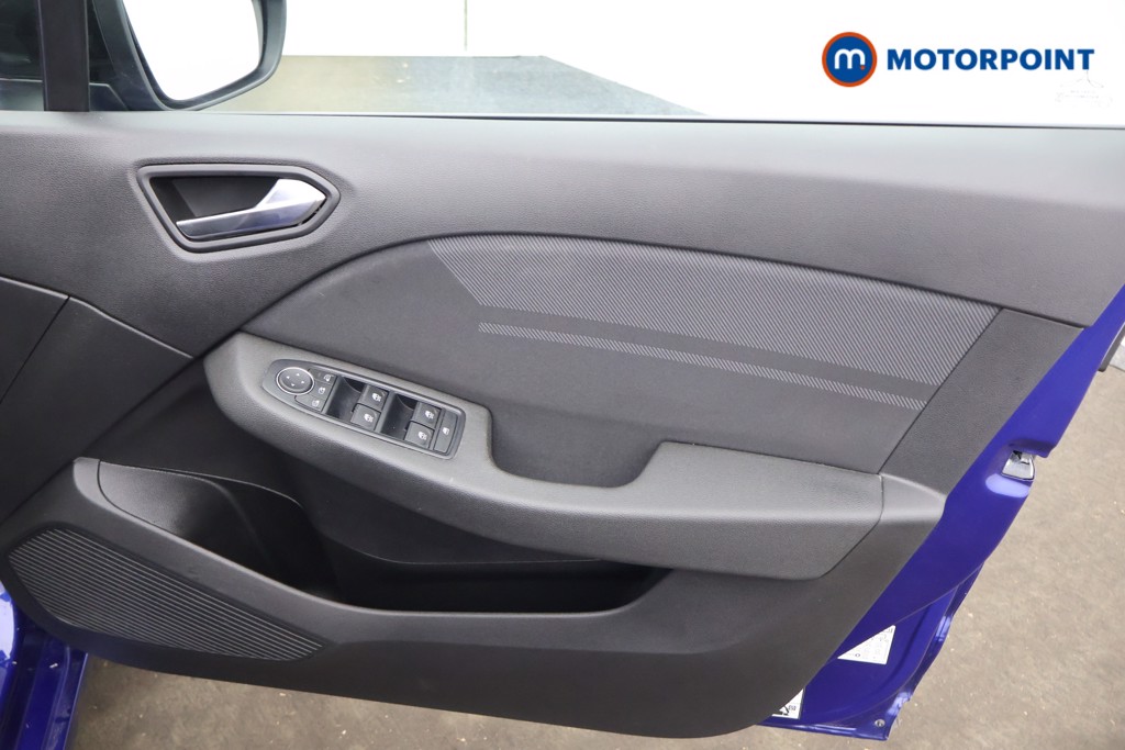 Used Renault Clio 2023 for sale - 76835862: Photo 18