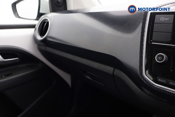 Used Volkswagen up! 2019 for sale - 76263638: Photo 19
