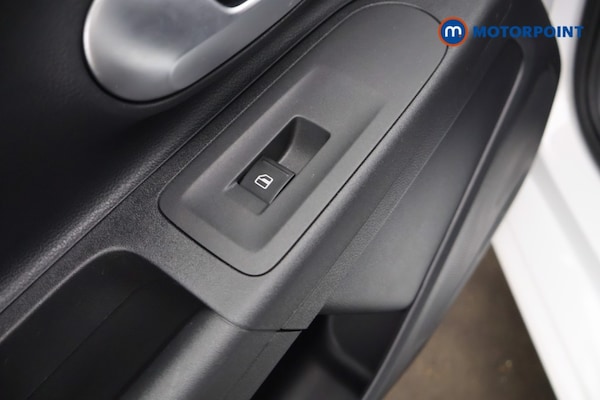 Used Volkswagen up! 2019 for sale - 76263638: Photo 32