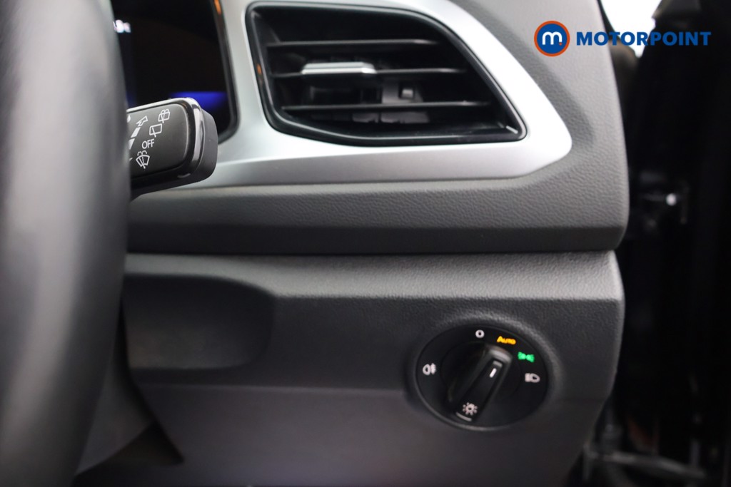 Used Volkswagen T-Roc for sale - 77245807: Photo 15