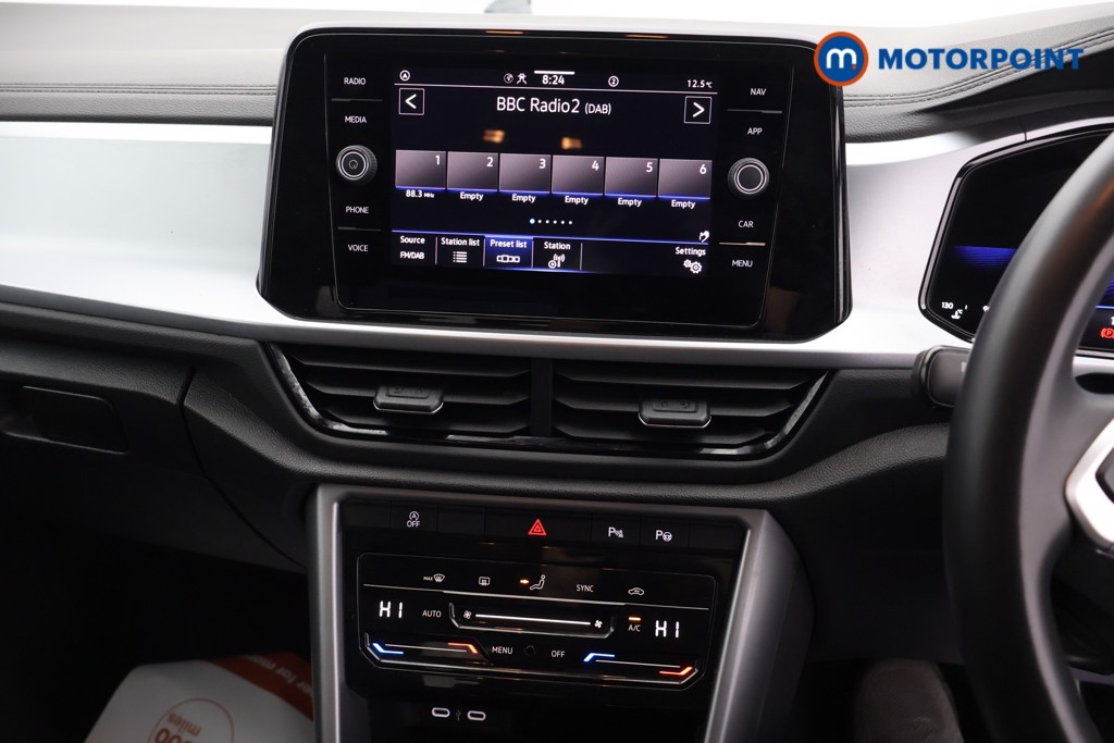 Used Volkswagen T-Roc for sale - 77245807: Photo 16