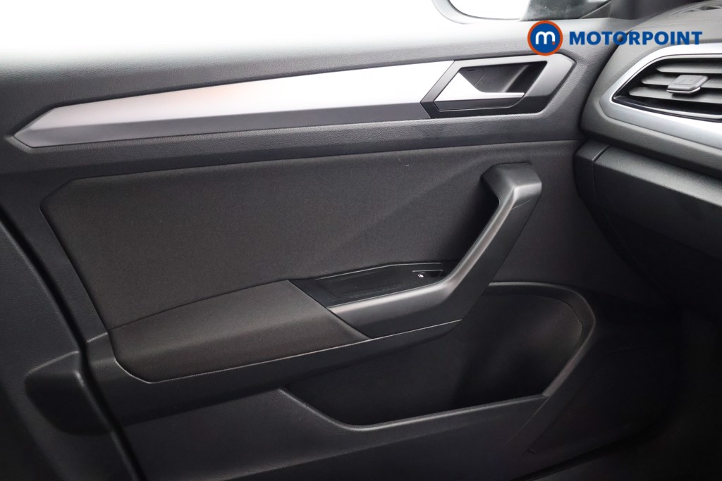 Used Volkswagen T-Roc for sale - 77245807: Photo 19