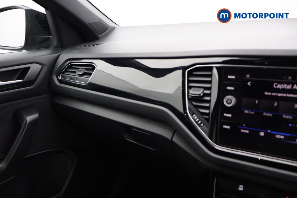 Used Volkswagen T-Roc 2021 for sale - 77888919: Photo 16