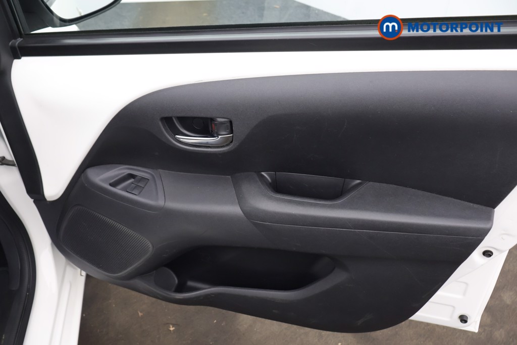 Used Toyota AYGO 2016 for sale - 77259275: Photo 21