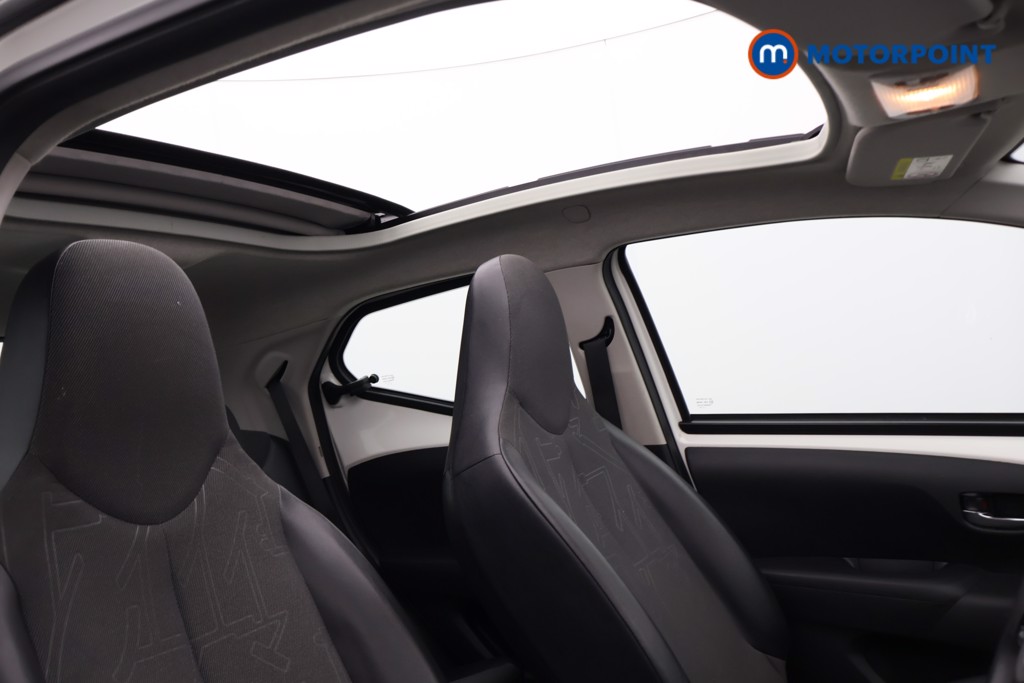 Used Toyota AYGO 2016 for sale - 77259275: Photo 24