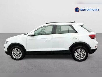 Used Volkswagen T-Roc 2023 for sale - 76545535: Photo