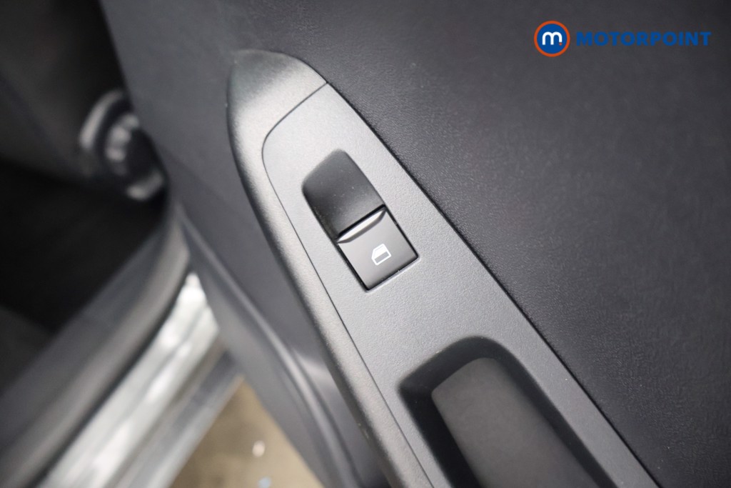 Used Ford Fiesta for sale - 77221315: Photo 32