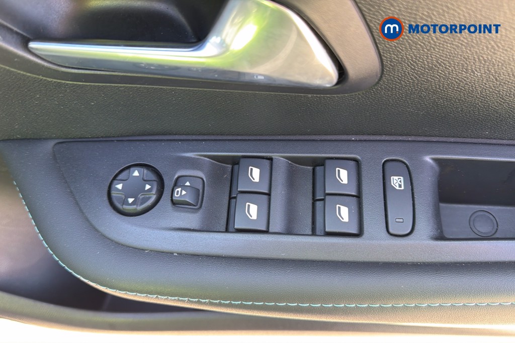 Used Peugeot 208 2023 for sale - 78133898: Photo 25