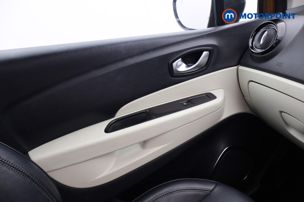 Used Renault Captur 2019 for sale - 76491606: Photo 14