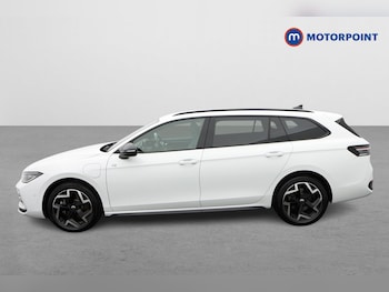 Used Volkswagen Passat 2025 for sale - 79560544: Photo