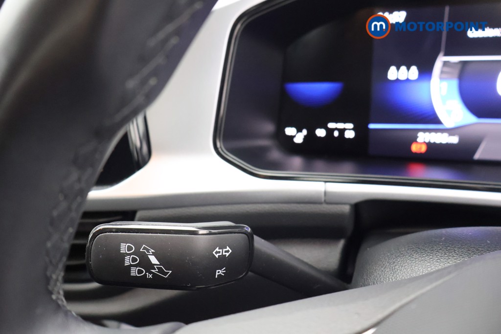 Used Volkswagen T-Roc 2023 for sale - 76491706: Photo 8