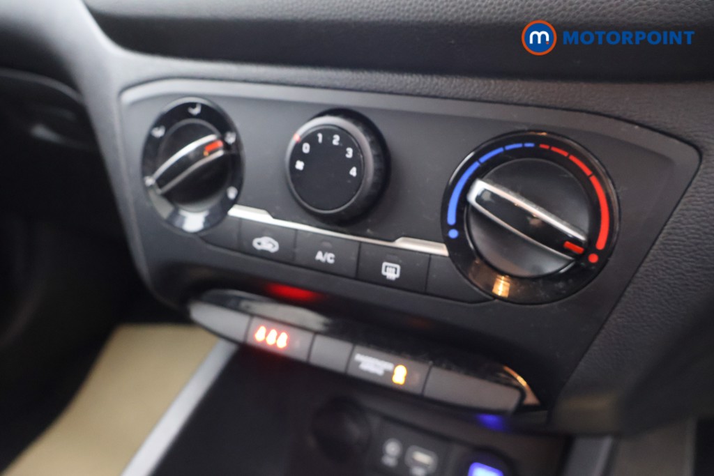 Used Hyundai i20 2019 for sale - 76934083: Photo 14