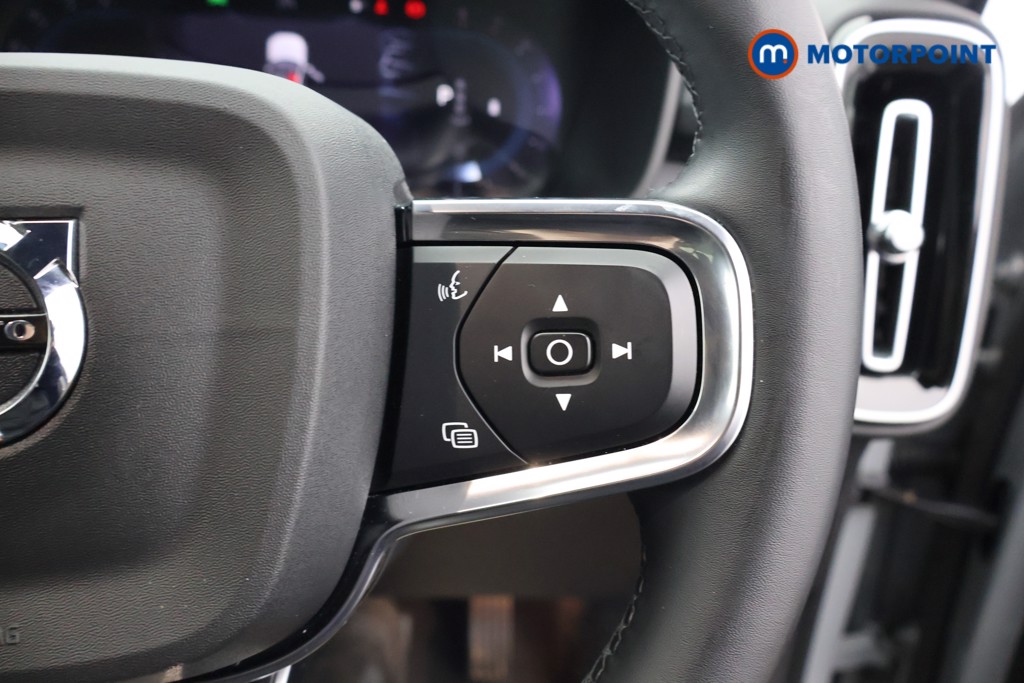 Used Volvo XC40 2023 for sale - 77617319: Photo 11