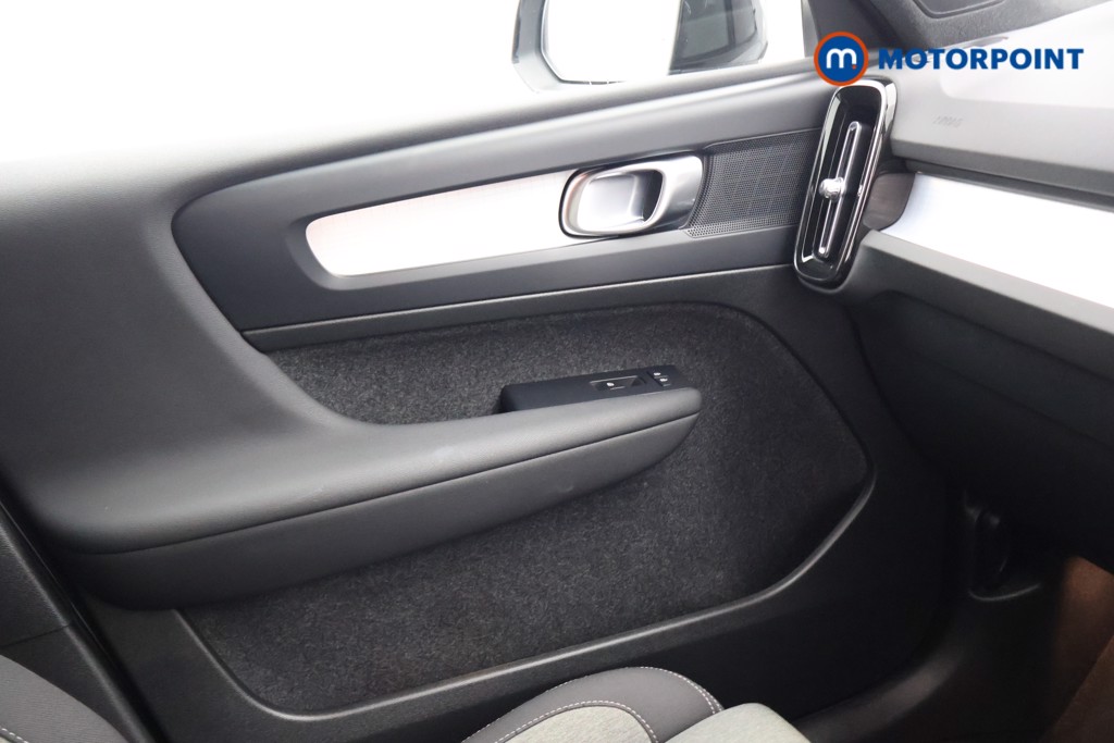 Used Volvo XC40 2023 for sale - 77617319: Photo 18