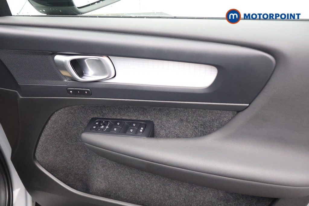 Used Volvo XC40 2023 for sale - 77617319: Photo 19