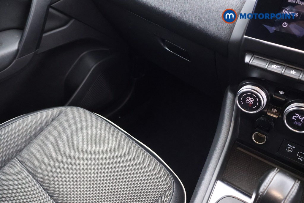 Used Renault Captur 2020 for sale - 76933888: Photo 16