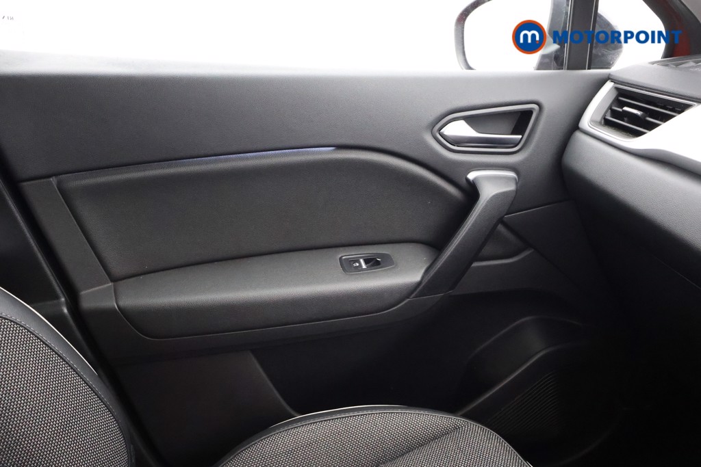 Used Renault Captur 2020 for sale - 76933888: Photo 17