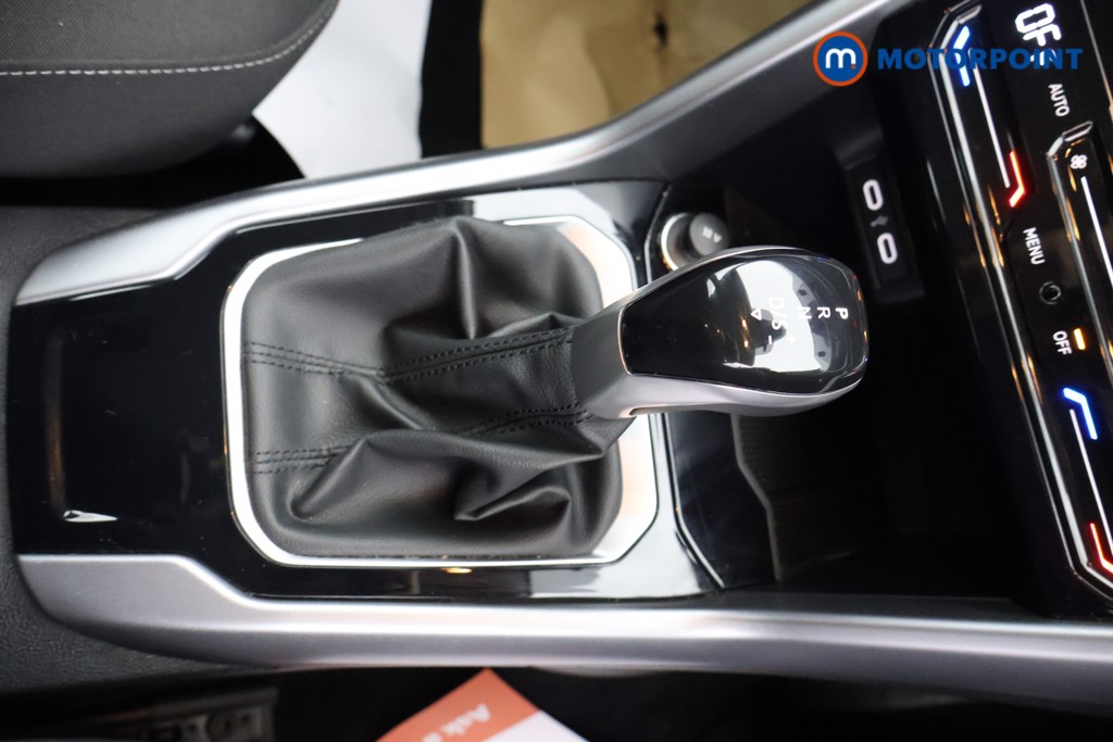 Used Volkswagen T-Roc 2023 for sale - 77026103: Photo 17