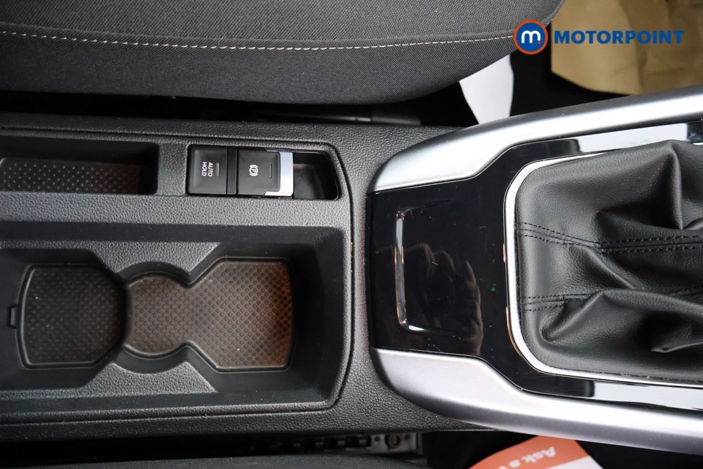 Used Volkswagen T-Roc 2023 for sale - 77026103: Photo 18