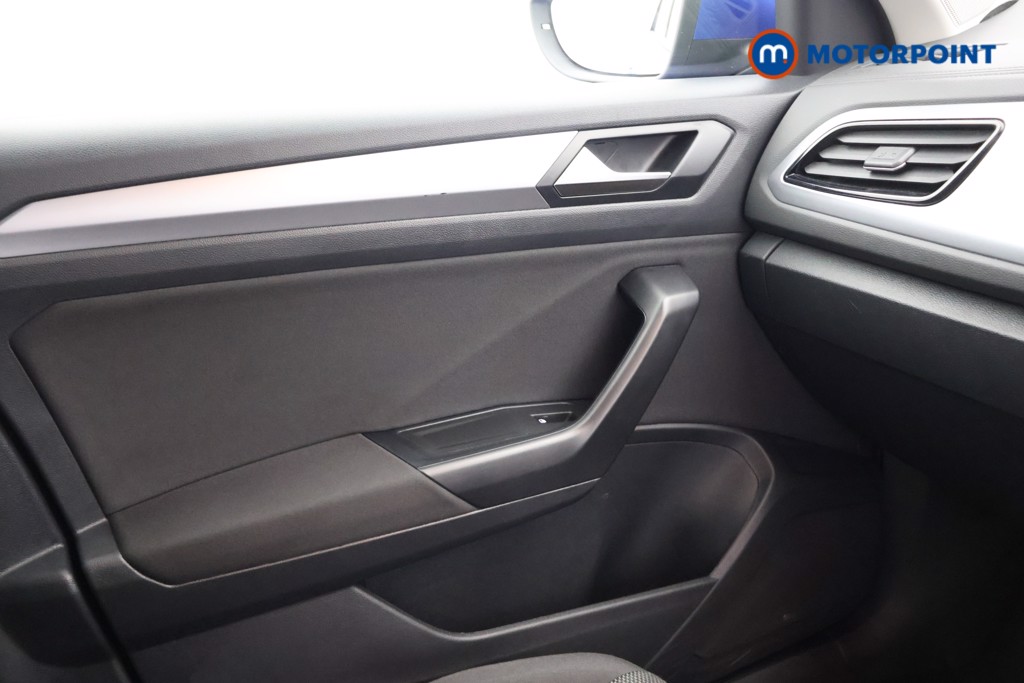 Used Volkswagen T-Roc 2023 for sale - 77026103: Photo 20