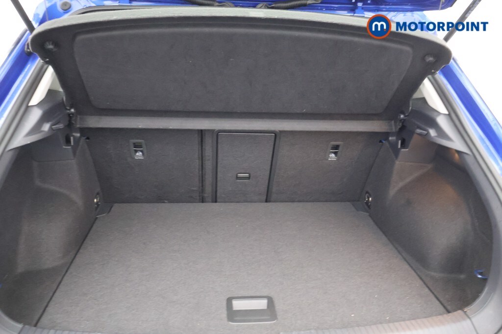 Used Volkswagen T-Roc 2023 for sale - 77026103: Photo 29