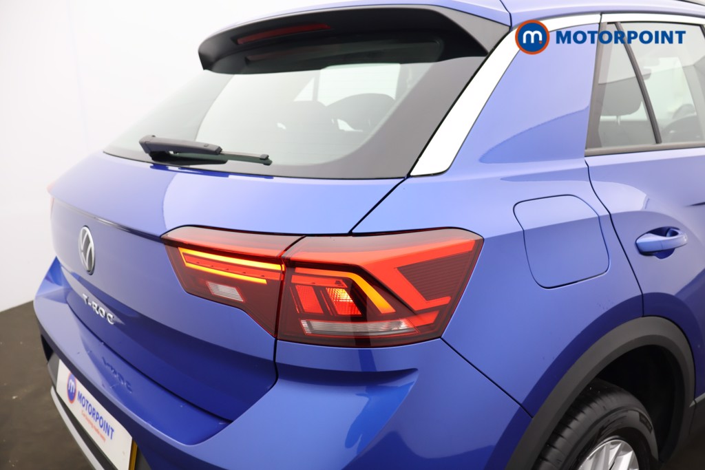 Used Volkswagen T-Roc 2023 for sale - 77026103: Photo 31