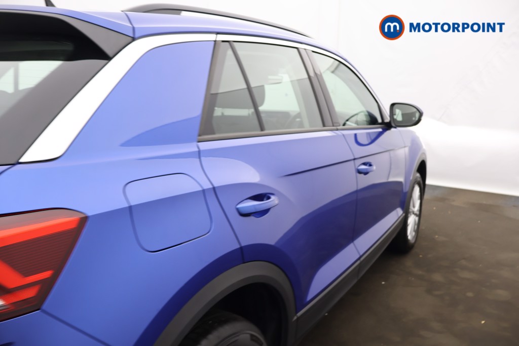 Used Volkswagen T-Roc 2023 for sale - 77026103: Photo 32