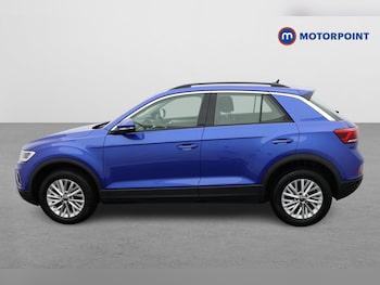 Used Volkswagen T-Roc 2023 for sale - 77026103: Photo