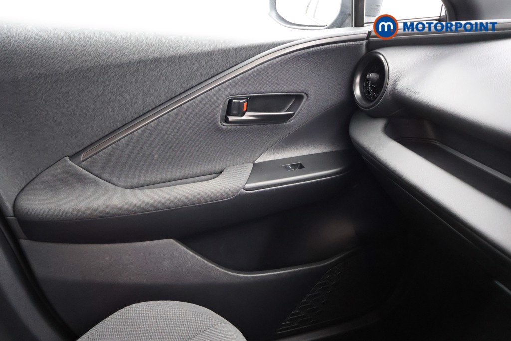 Used Toyota C-HR 2024 for sale - 75997635: Photo 15