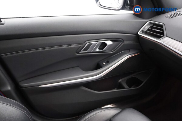 Used BMW 3 Series 2021 for sale - 76076902: Photo 16