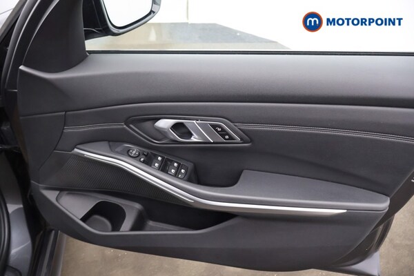 Used BMW 3 Series 2021 for sale - 76076902: Photo 17