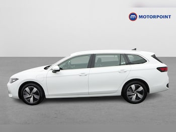 Used Volkswagen Passat 2025 for sale - 79353388: Photo