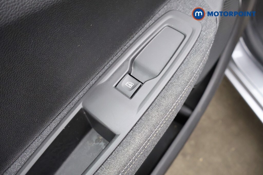 Used Renault Zoe 2023 for sale - 77997923: Photo 39