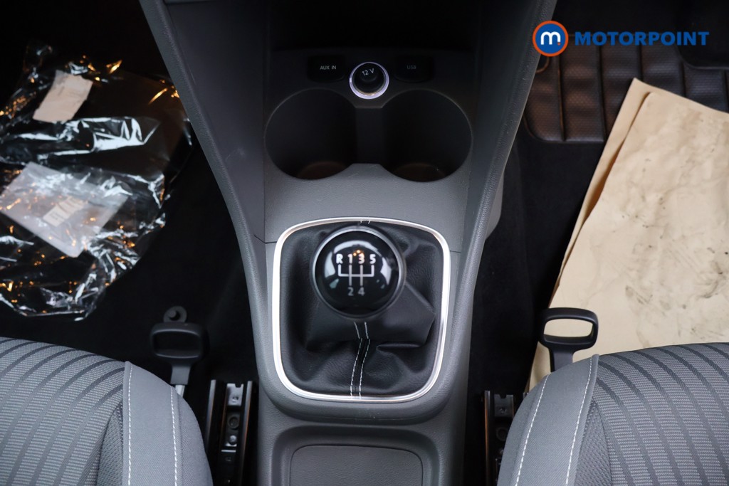 Used Volkswagen Polo 2015 for sale - 77984381: Photo 24