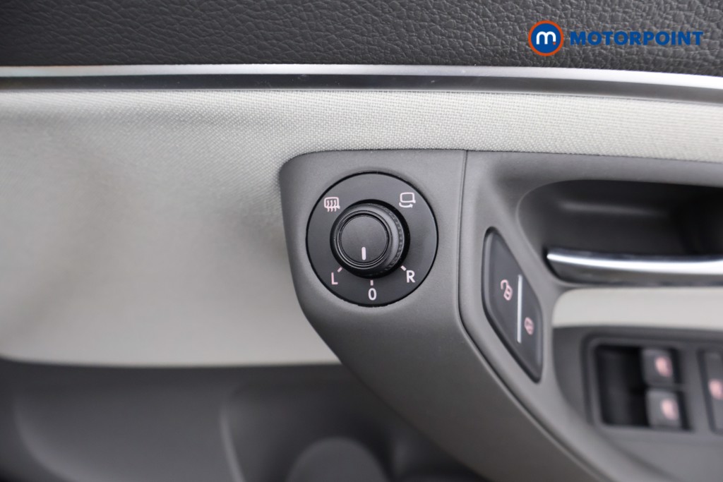 Used Volkswagen Polo 2015 for sale - 77984381: Photo 31