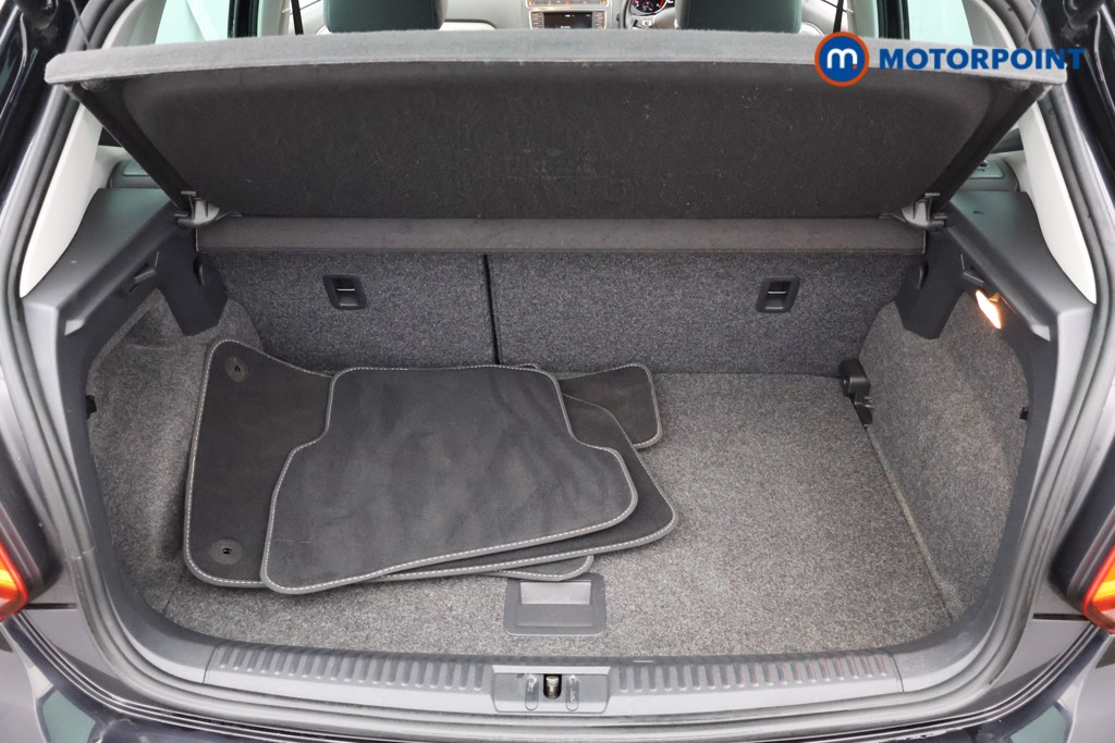 Used Volkswagen Polo 2015 for sale - 77984381: Photo 37