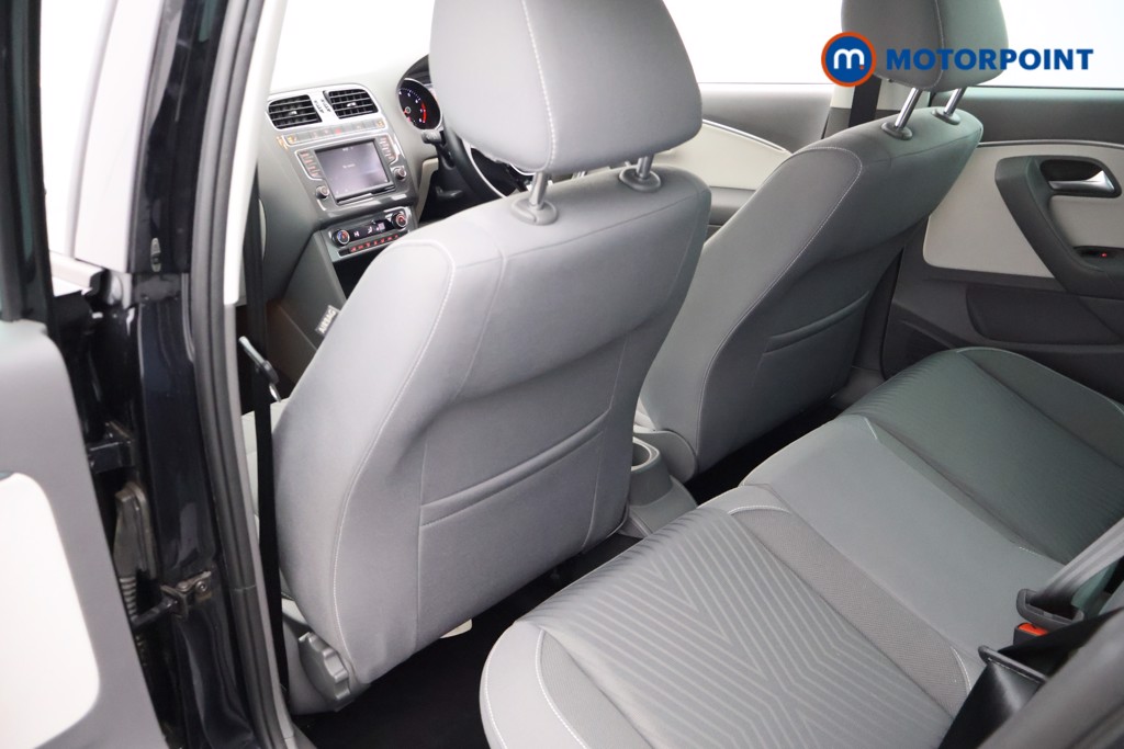 Used Volkswagen Polo 2015 for sale - 77984381: Photo 38