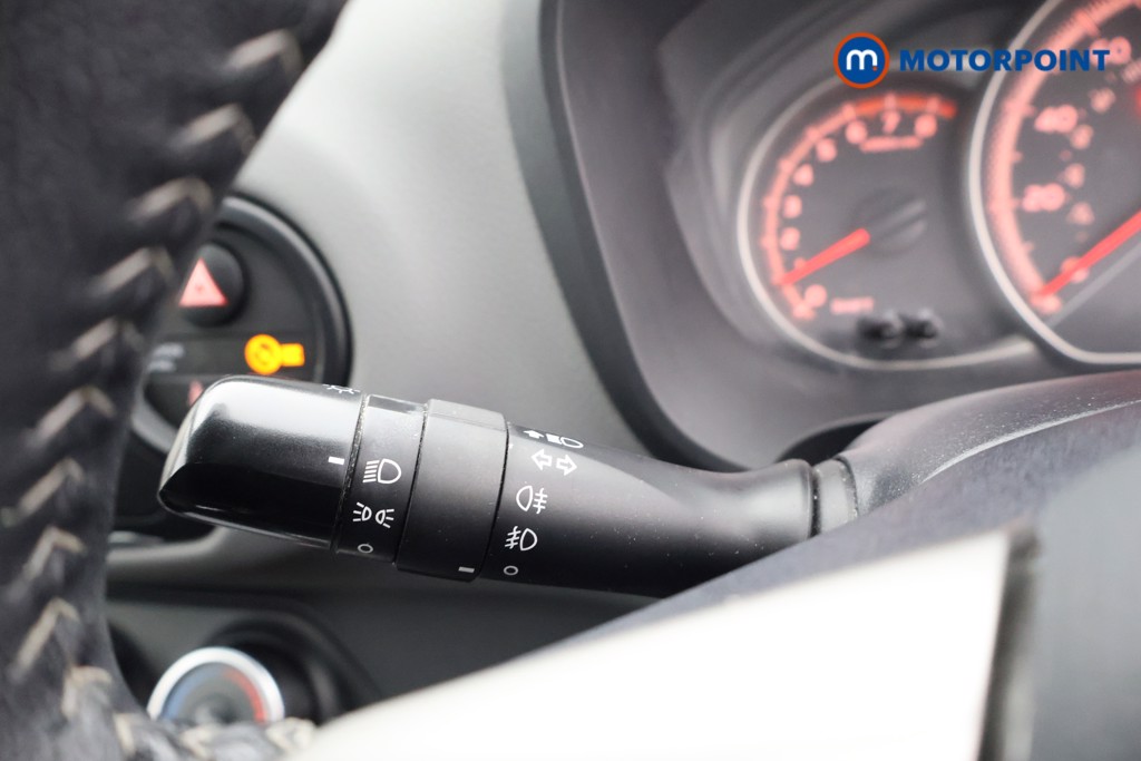 Used Toyota Yaris 2016 for sale - 77582258: Photo 13